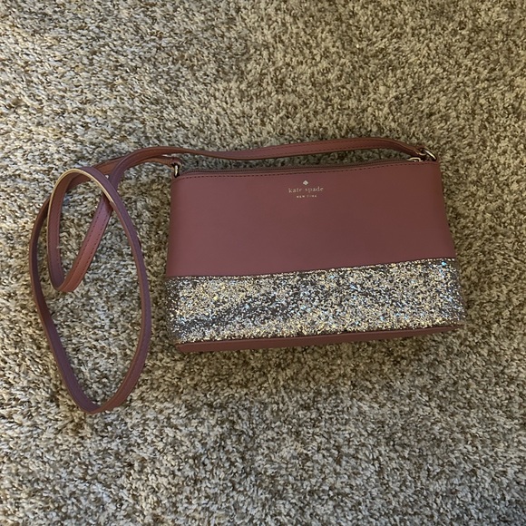 Beautiful Kate Spade purse - Picture 2 of 5